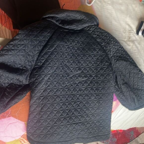 Adorable cropped quilted jacket with belt. This jacket is so cute! - Picture 8 of 8